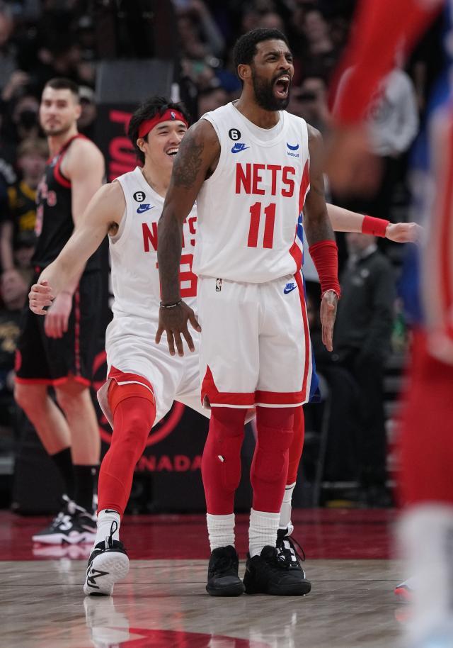 读秒三分狙杀猛龙！欧文完成生涯首次压哨封喉